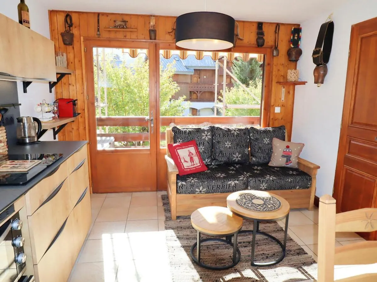 公寓 Appartement T3 Renove, Lumineux, Balcon Et Parking Au Centre Du Village De Samoens - Fr-1-624-73